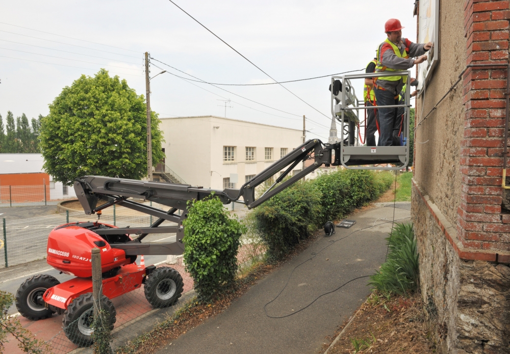 Aluguel de Plataforma Elevatória Preço na Vila Marisa Mazzei - Plataforma Elevatória para Aluguel