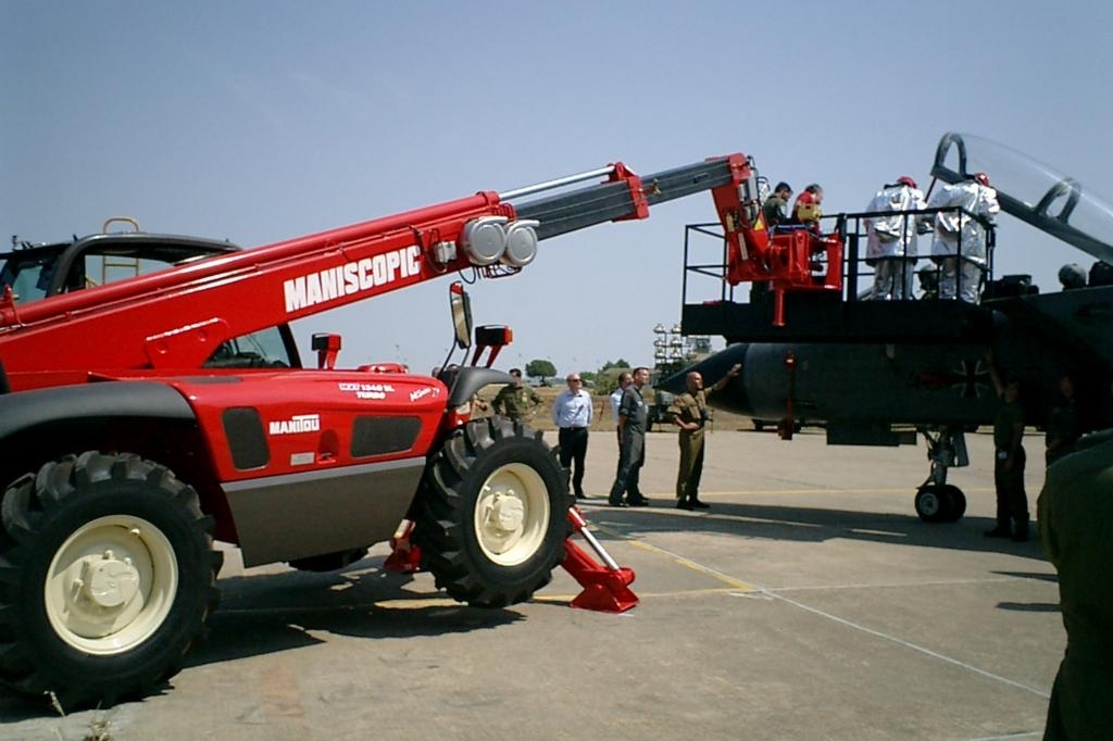 Distribuidor de Manipulador em Nilópolis - Locação de Telehandler