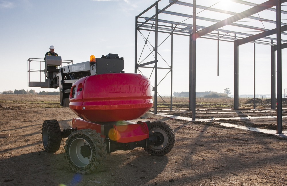 Fornecedor de Plataforma a Diesel Preço no Campo Limpo - Plataforma de Lança Articulada a Diesel