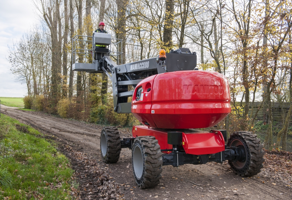 Plataforma Articulada a Diesel para Venda Preço no Belenzinho - Plataforma de Lança Articulada a Diesel