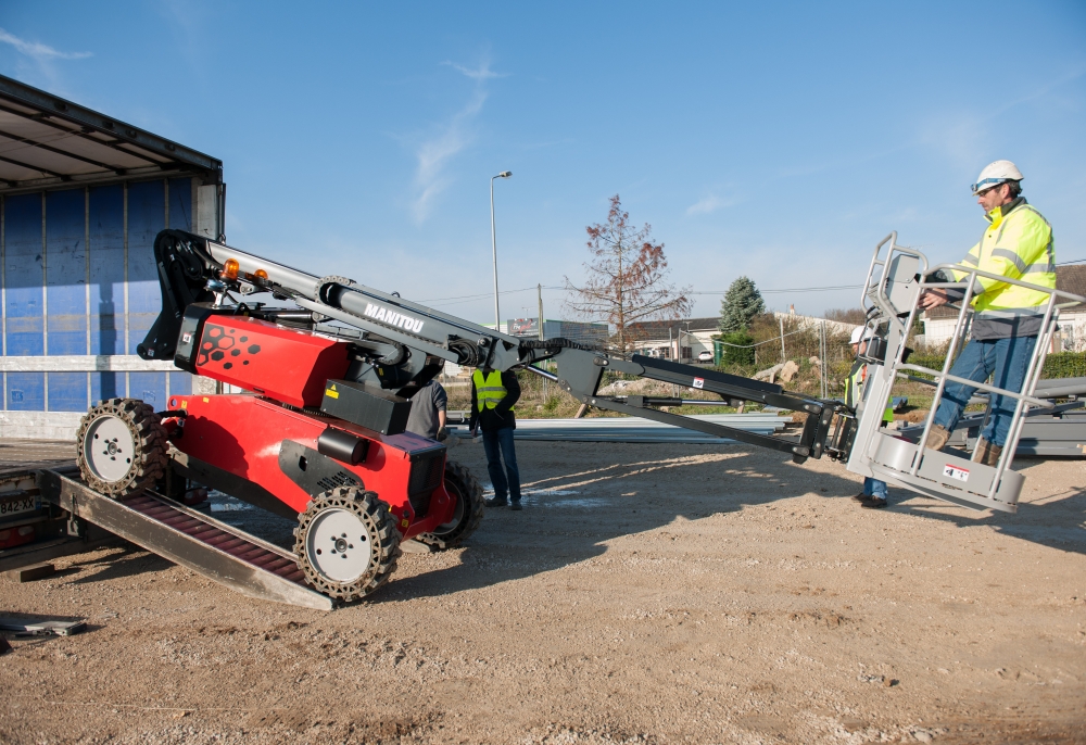 Plataforma Elétrica Articulada Preço Resende  - Locação de Plataforma Articulada Elétrica