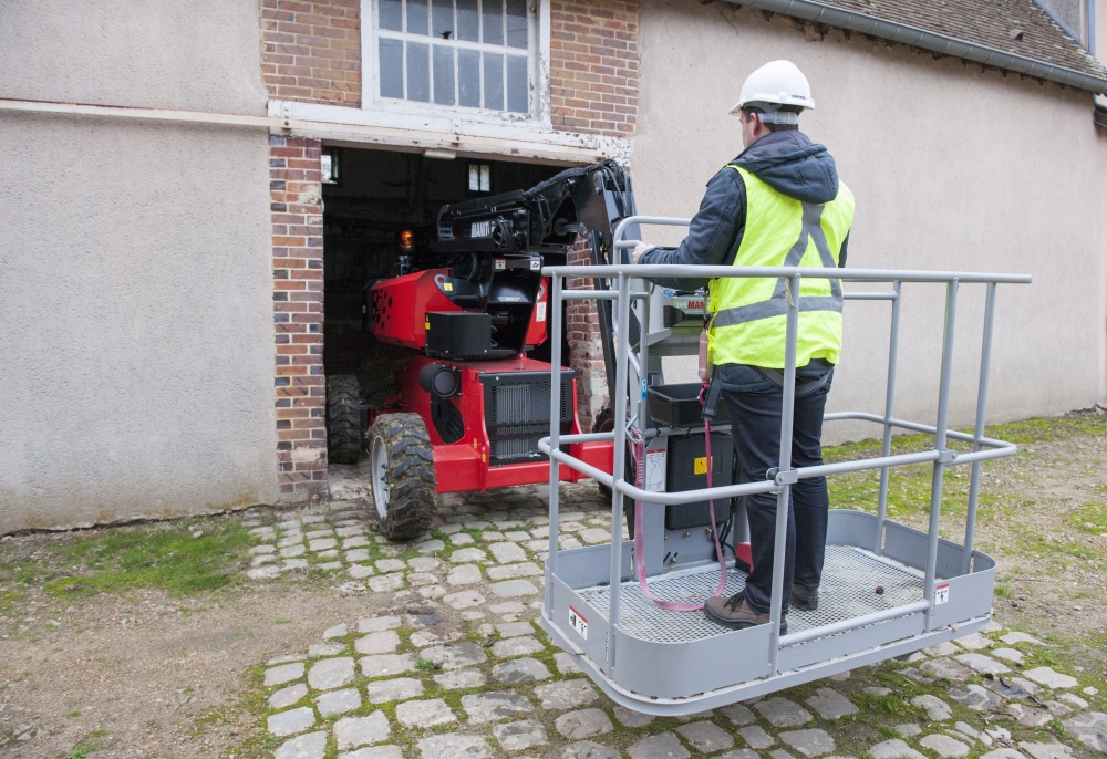 Plataforma Elétrica para Caminhão Preço no Cambuci - Plataforma Elétrica Articulada